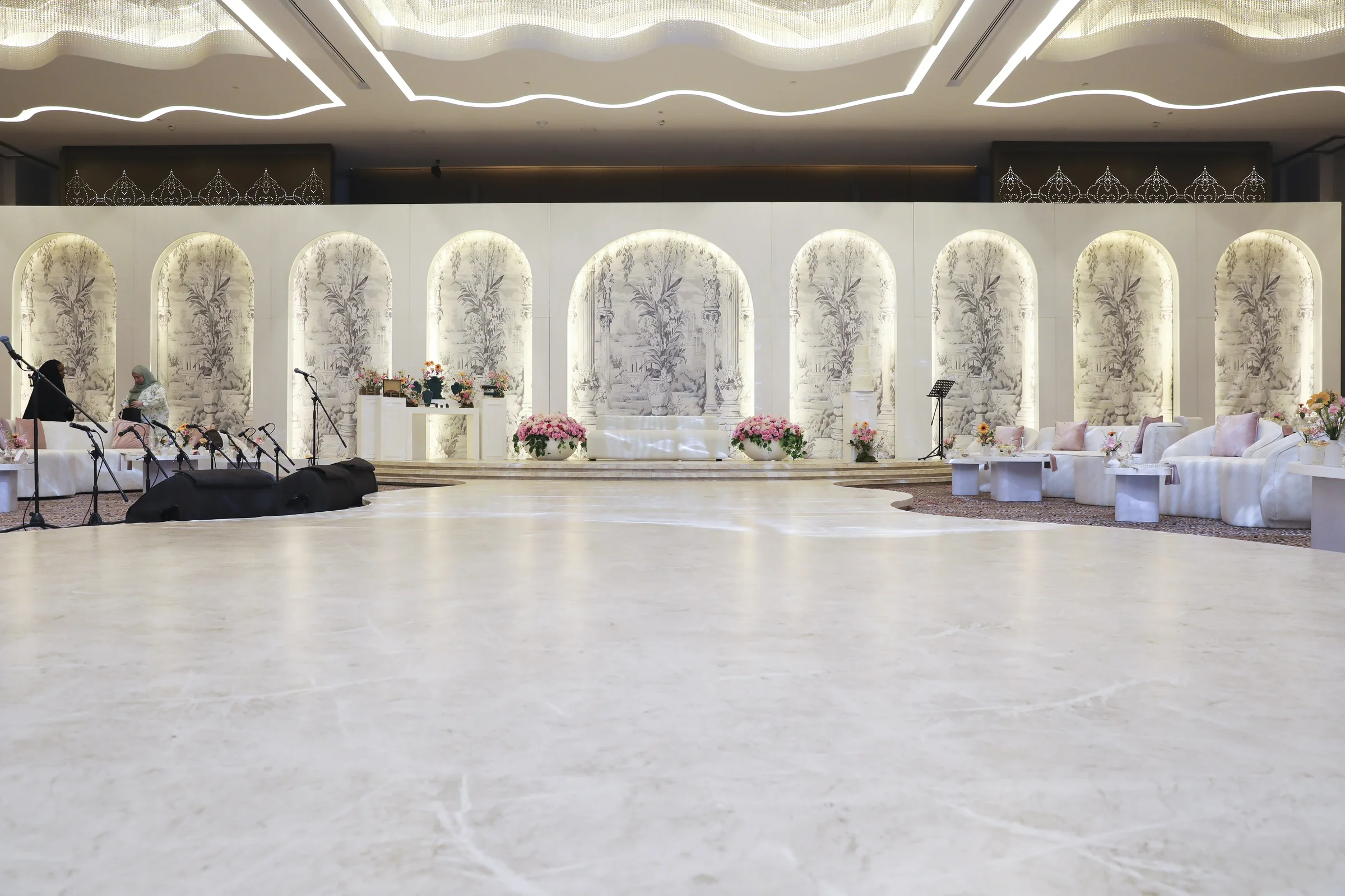 Weddings & Engagements