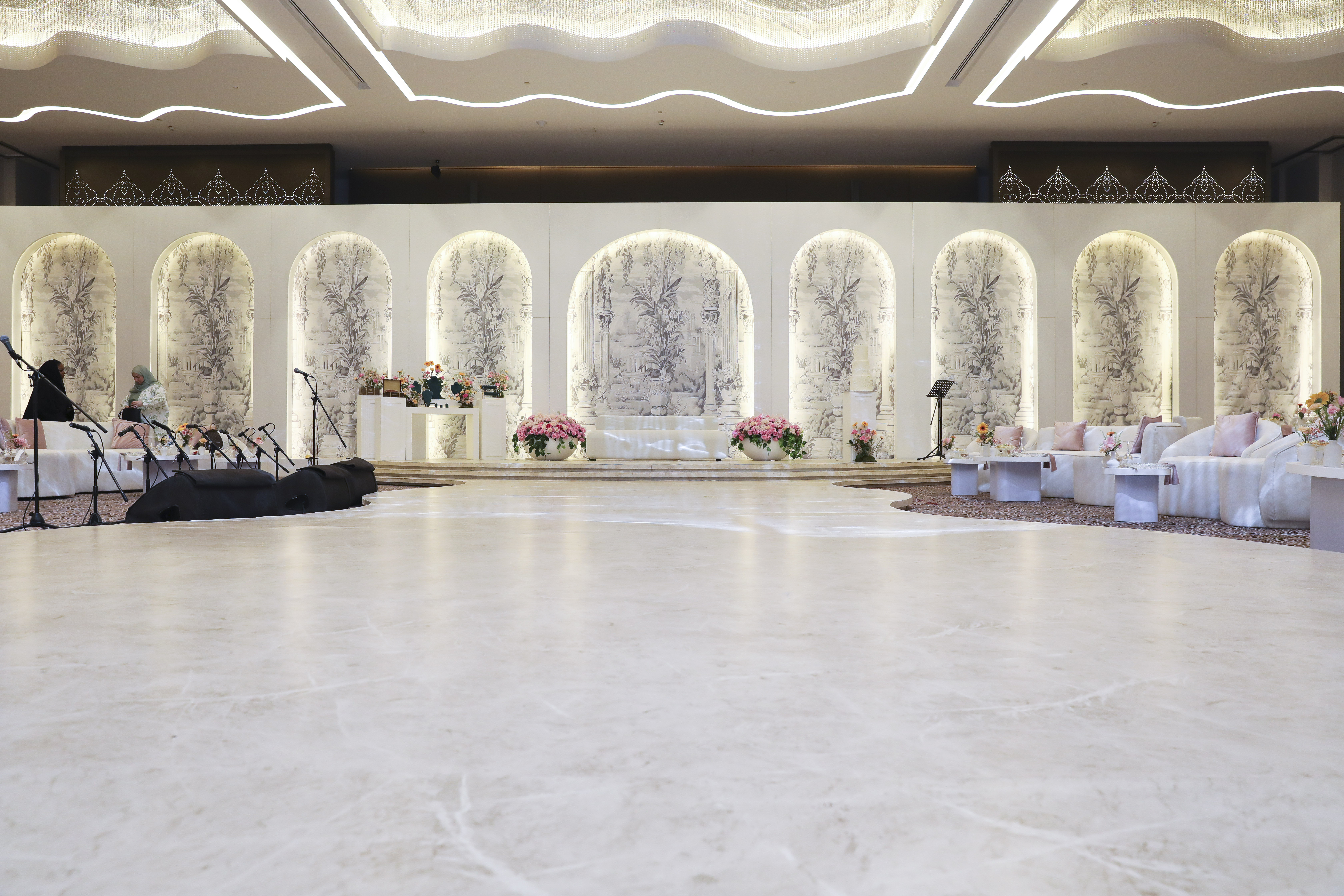 حفلات الزواج والخطوبة