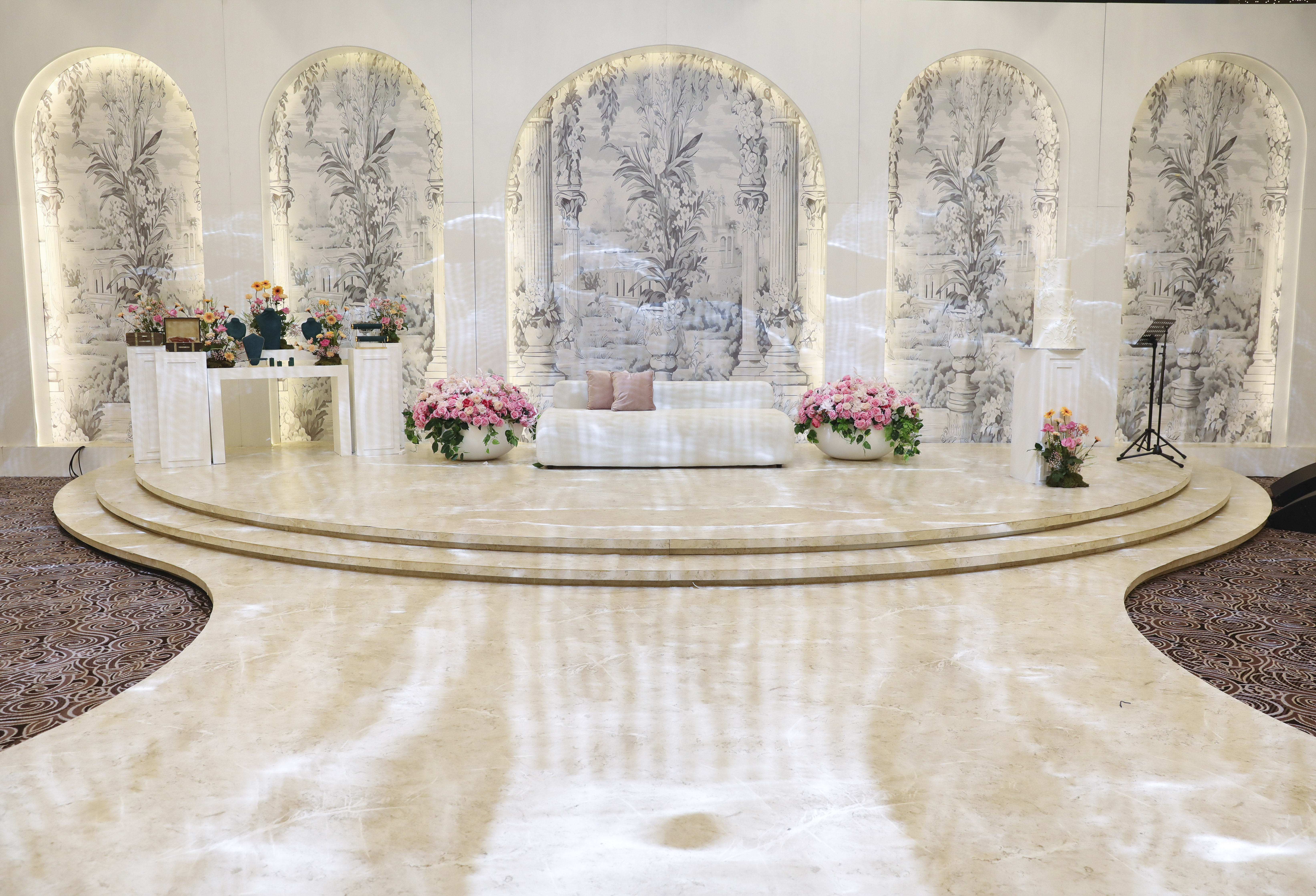 حفلات الزواج والخطوبة